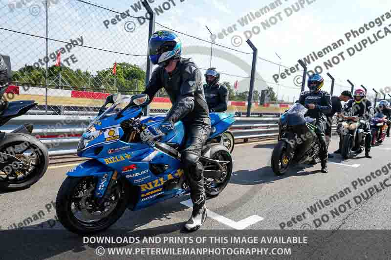 donington no limits trackday;donington park photographs;donington trackday photographs;no limits trackdays;peter wileman photography;trackday digital images;trackday photos